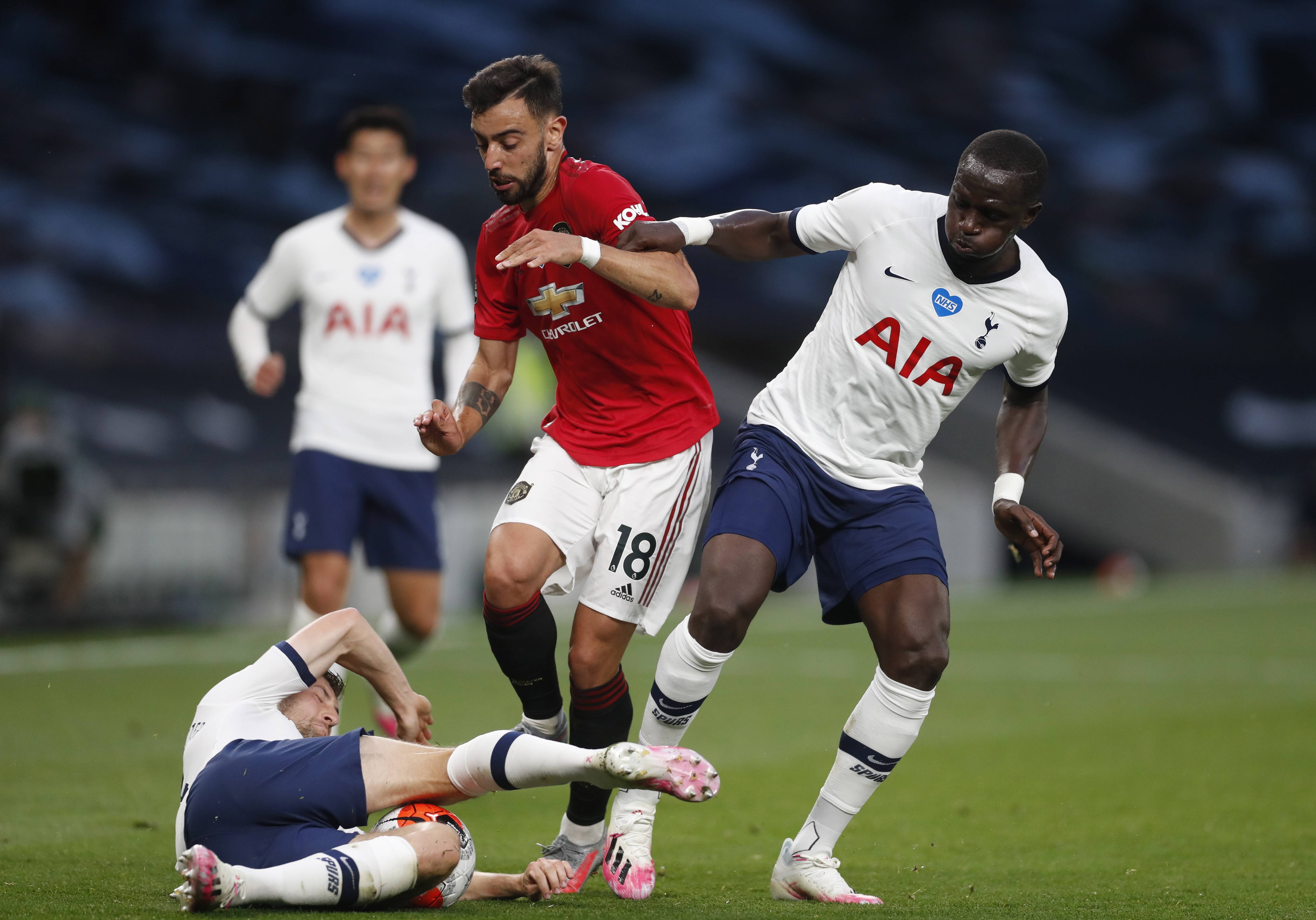 与年轻球员 与年轻球员